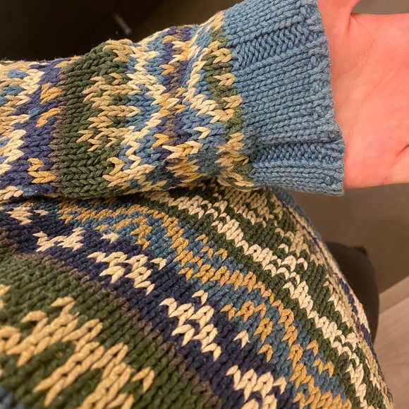 Sweater - Picture 7 of 9